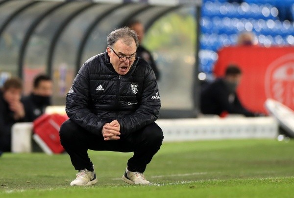 Recién ascendido, Marcelo Bielsa ha logrado mantener al Leeds lejos de la zona de descenso y más cerca de Europa League. (Foto: Getty)