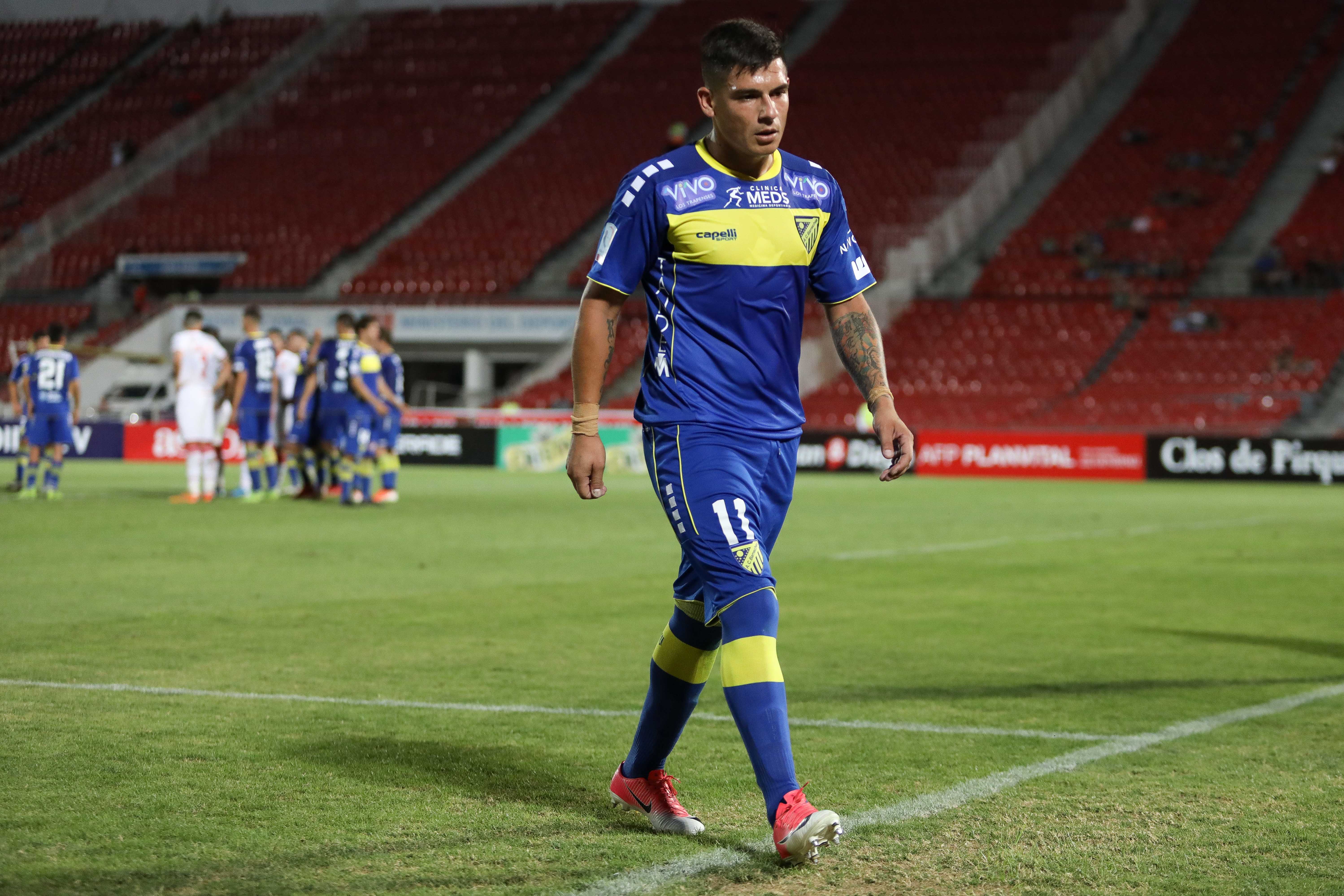 Francisco Castro deja Barnechea para regresar a Cobreloa. Foto: Agencia Uno