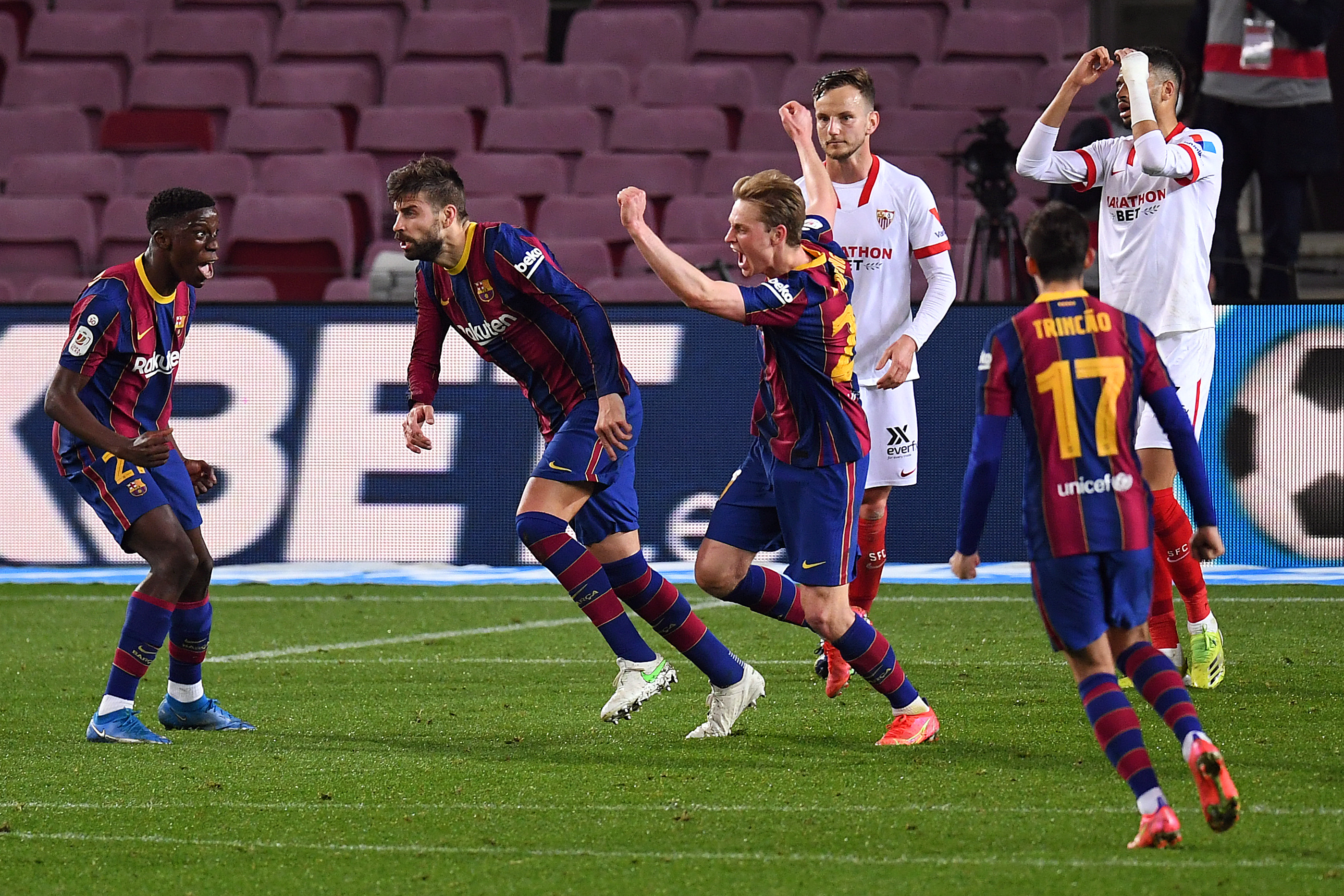 Locura total: Gerard Piqué empata la serie cuando faltaban segundos de partido. Barcelona se instala nuevamente en la Copa del Rey y quiere ir por el título. (Foto: Getty)
