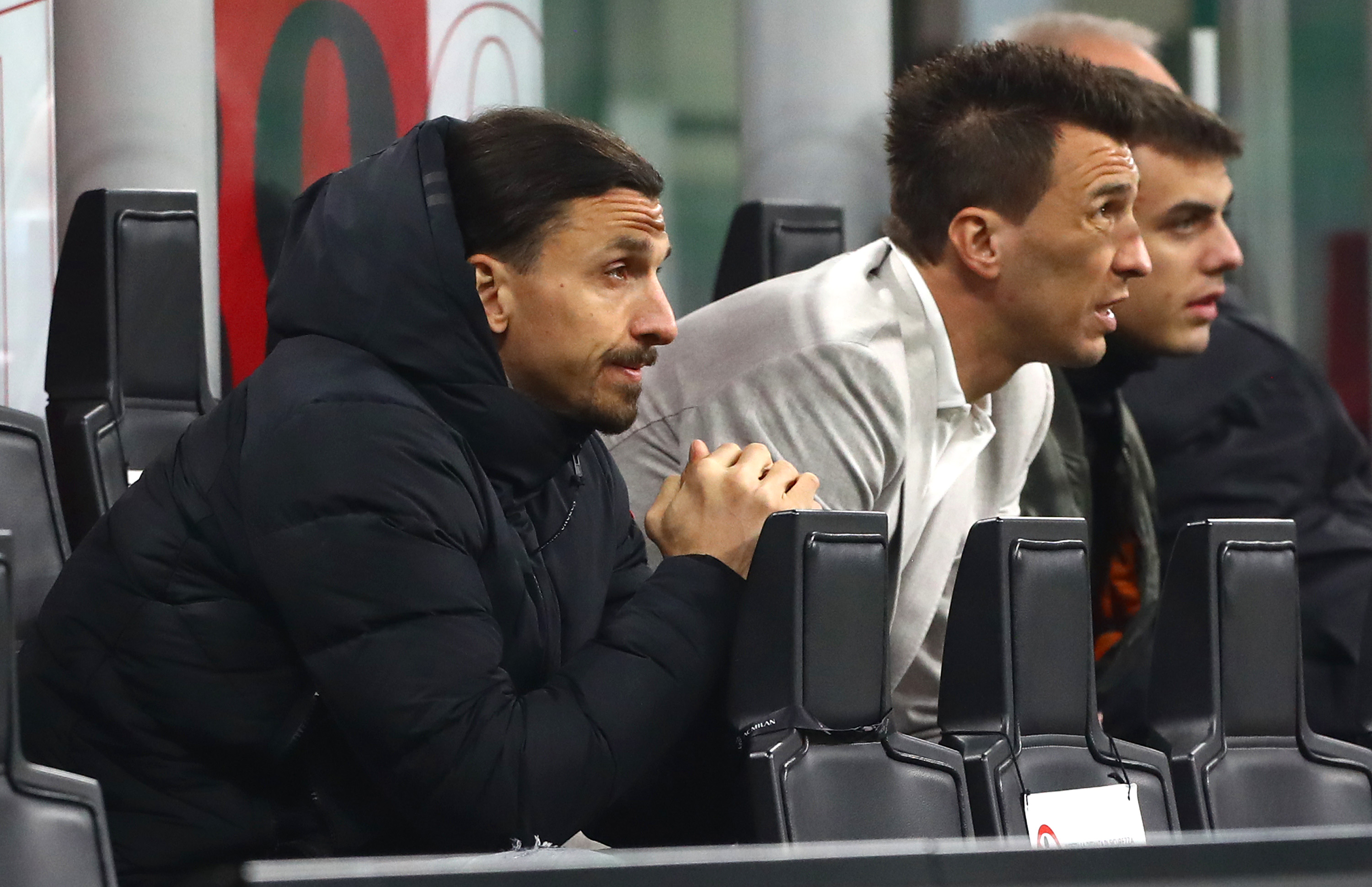 No habrá vuelta a Old Trafford. Zlatan está marginado por lesión y no podrá ser parte del plantel que viaje a Inglaterra por la Europa League. (Foto: Getty)