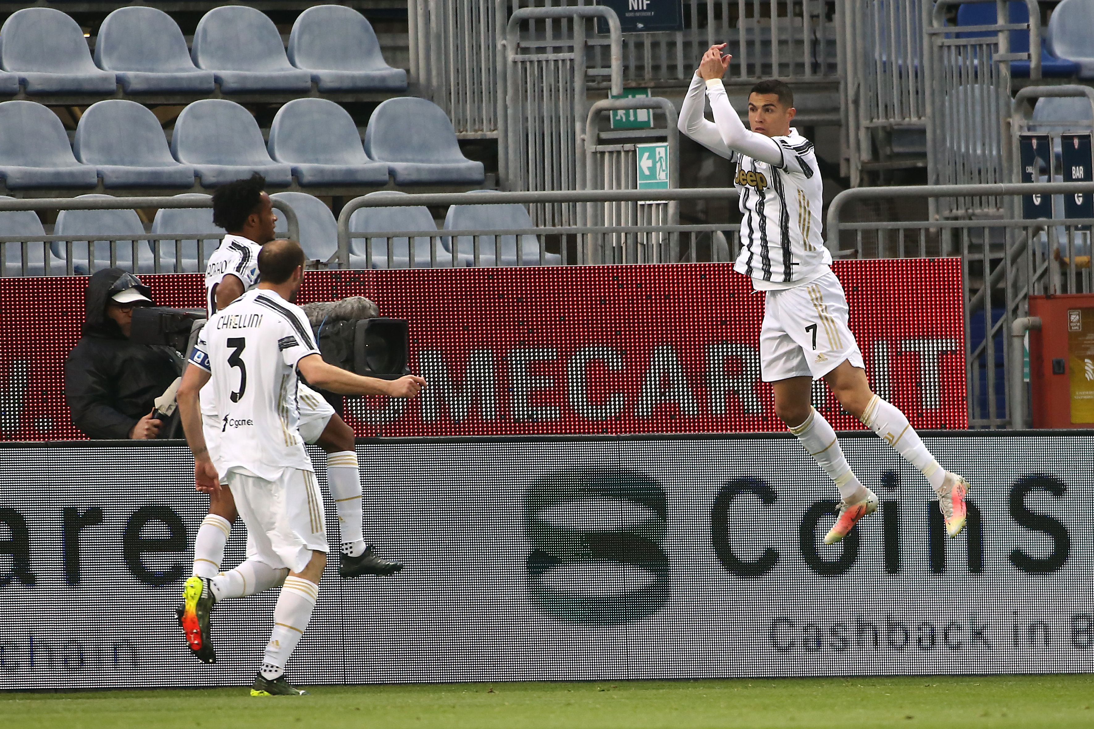 CR7 viene de un hat-trick en el triunfo de su equipo frente al Cagliari. (Foto: Getty)
