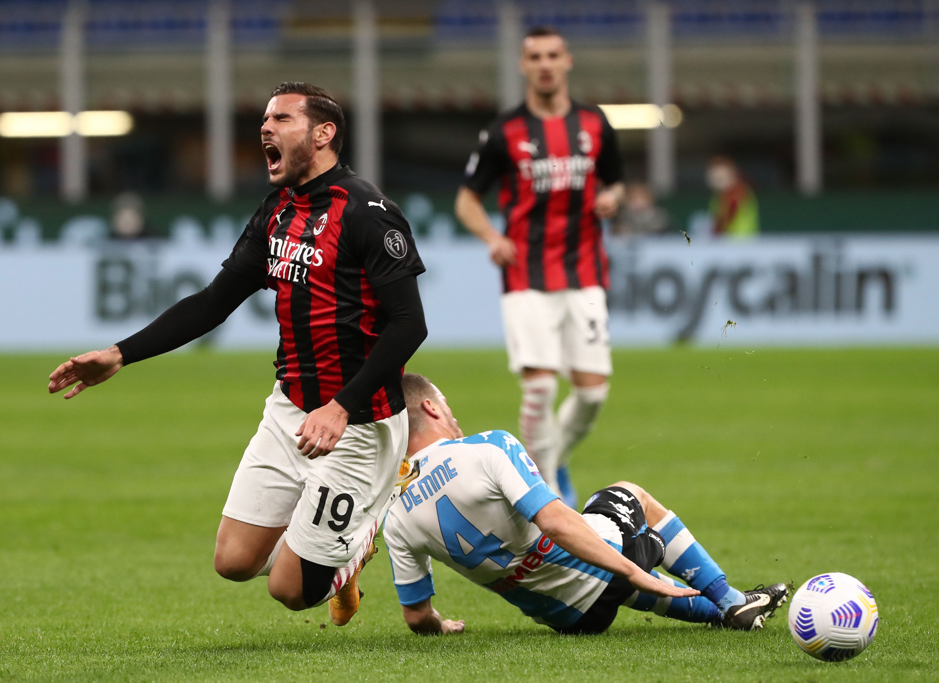 La derrota del Milan ante el Napoli condenó aún más al Rossonero en la tabla de posiciones. (Foto: Getty)
