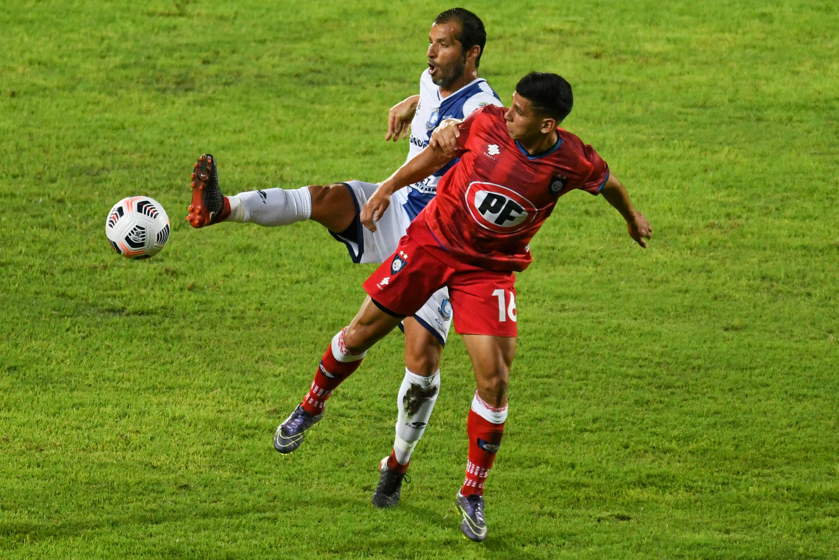 Huachipato venció a Antofagasta con gol de Sepúlveda en los descuentos.