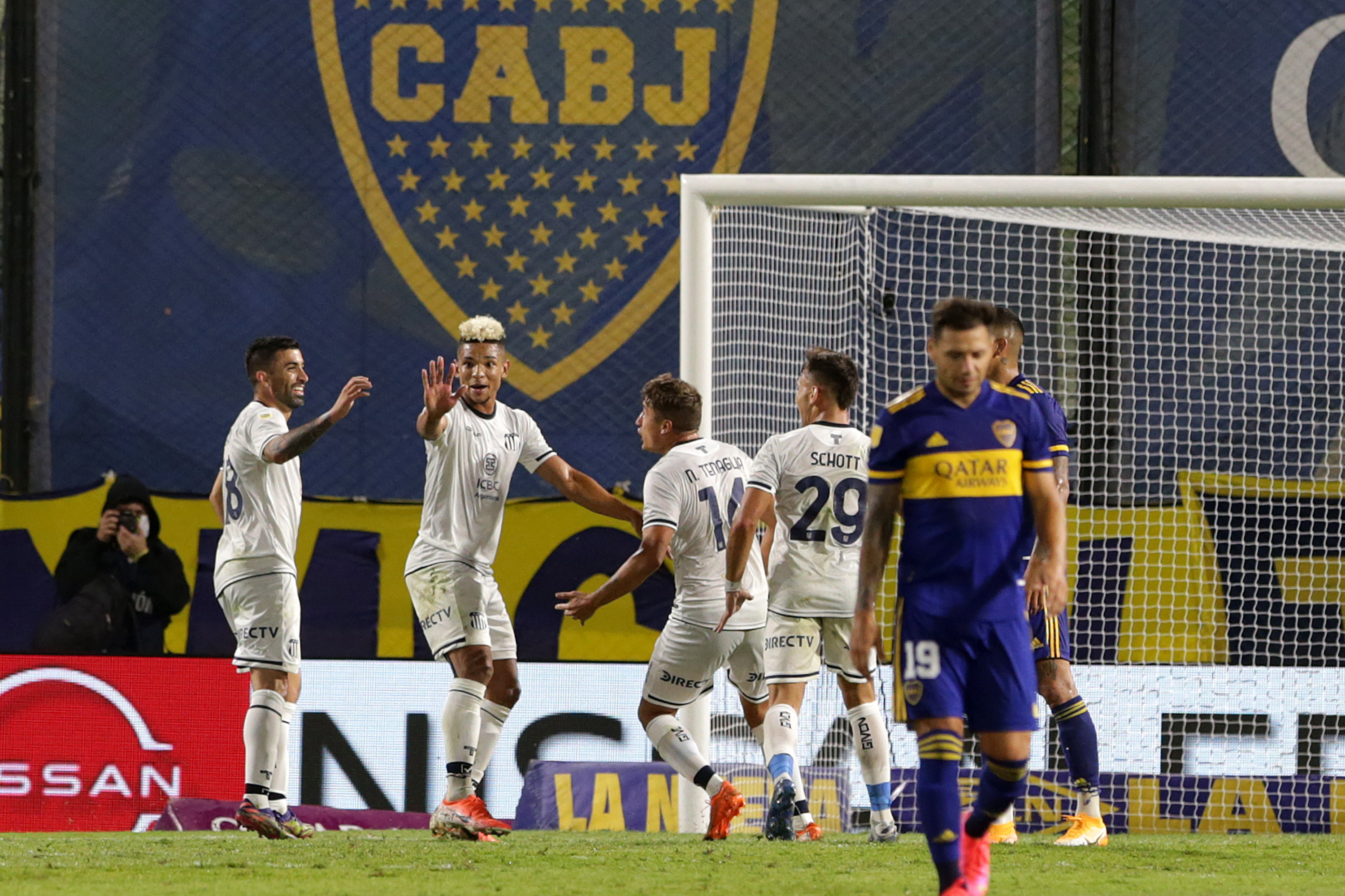 Derrotados: Talleres de Córdoba se impuso en La Bombonera y deja a Boca momentáneamente fuera de los cuartos de final. (Foto: Getty)
