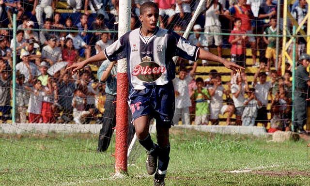 Farfán vuelve a Alianza Lima luego de 17 años. Foto: Alianza Lima