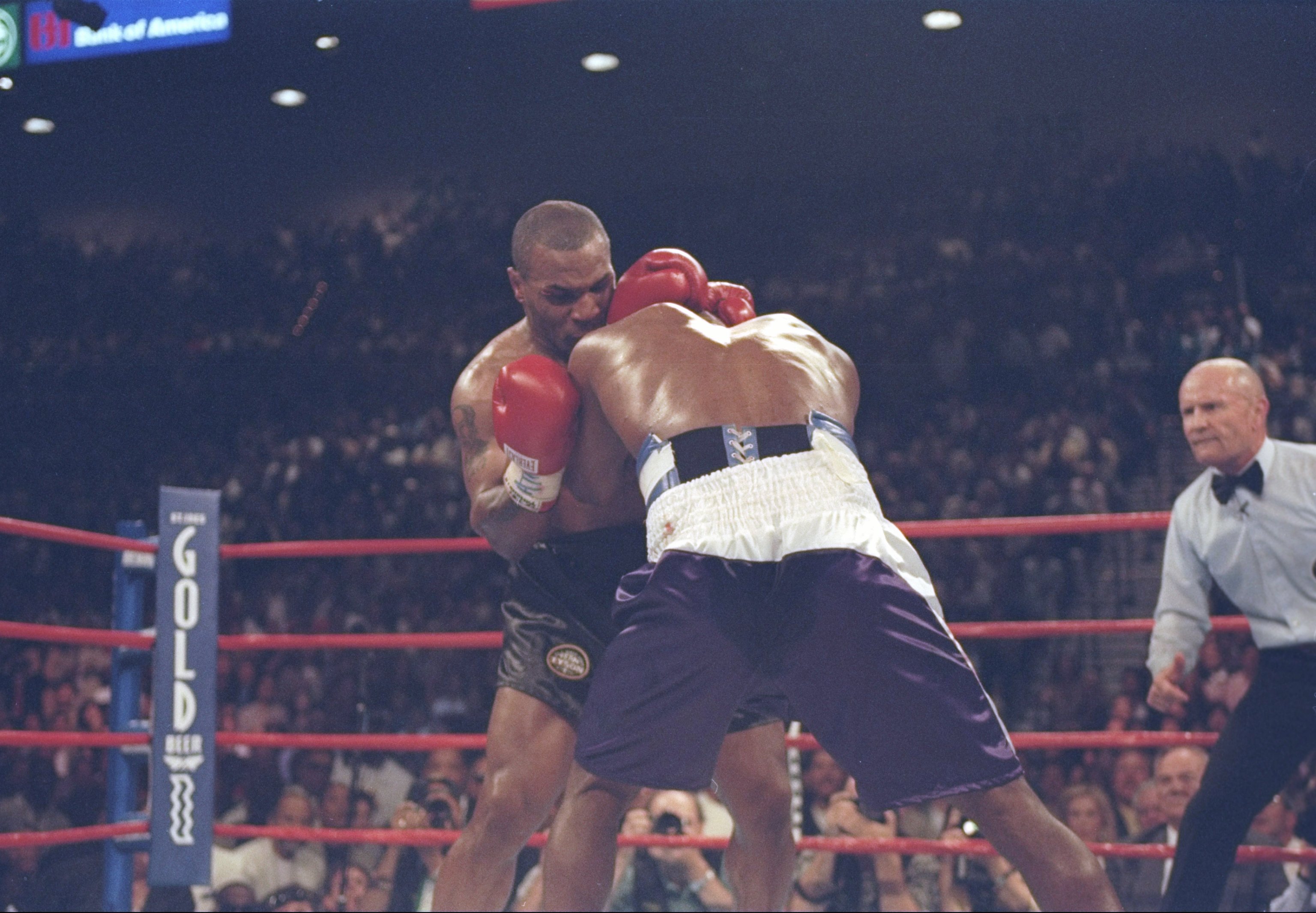 Tyson y Holyfield no chocan en un ring desde el episodio de la mordida en la oreja en 1997. Foto: Getty Images