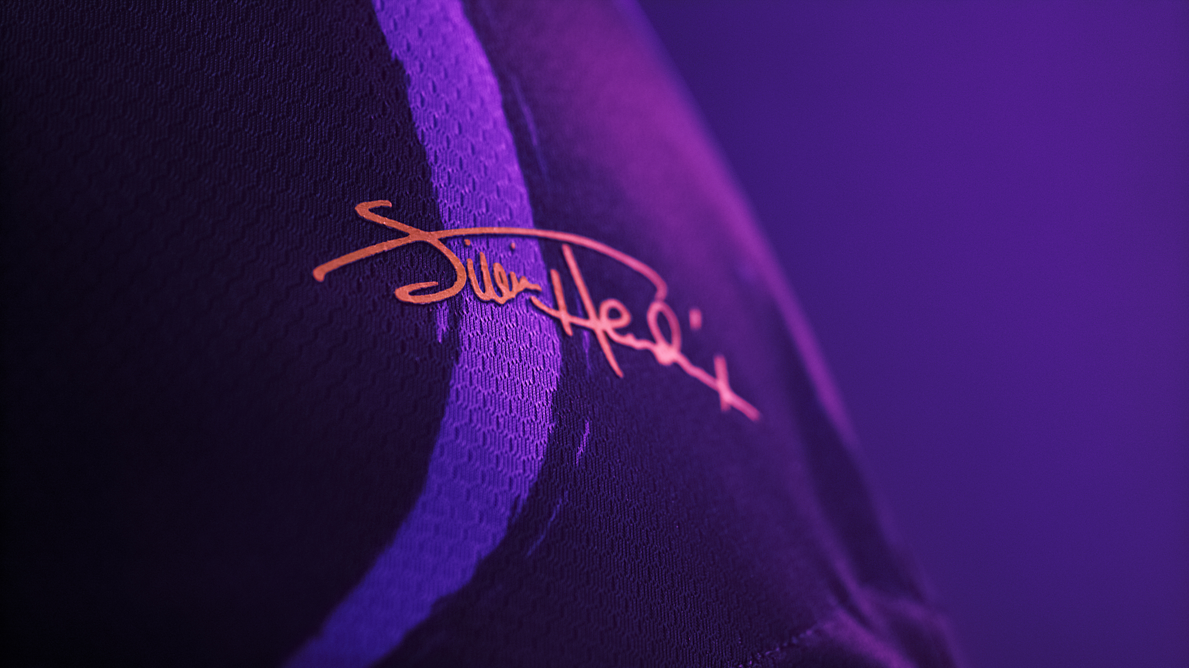 La firma de Jimmuy Hendrix sobre la camiseta del Seattle Sounders (Seattle Sounders)