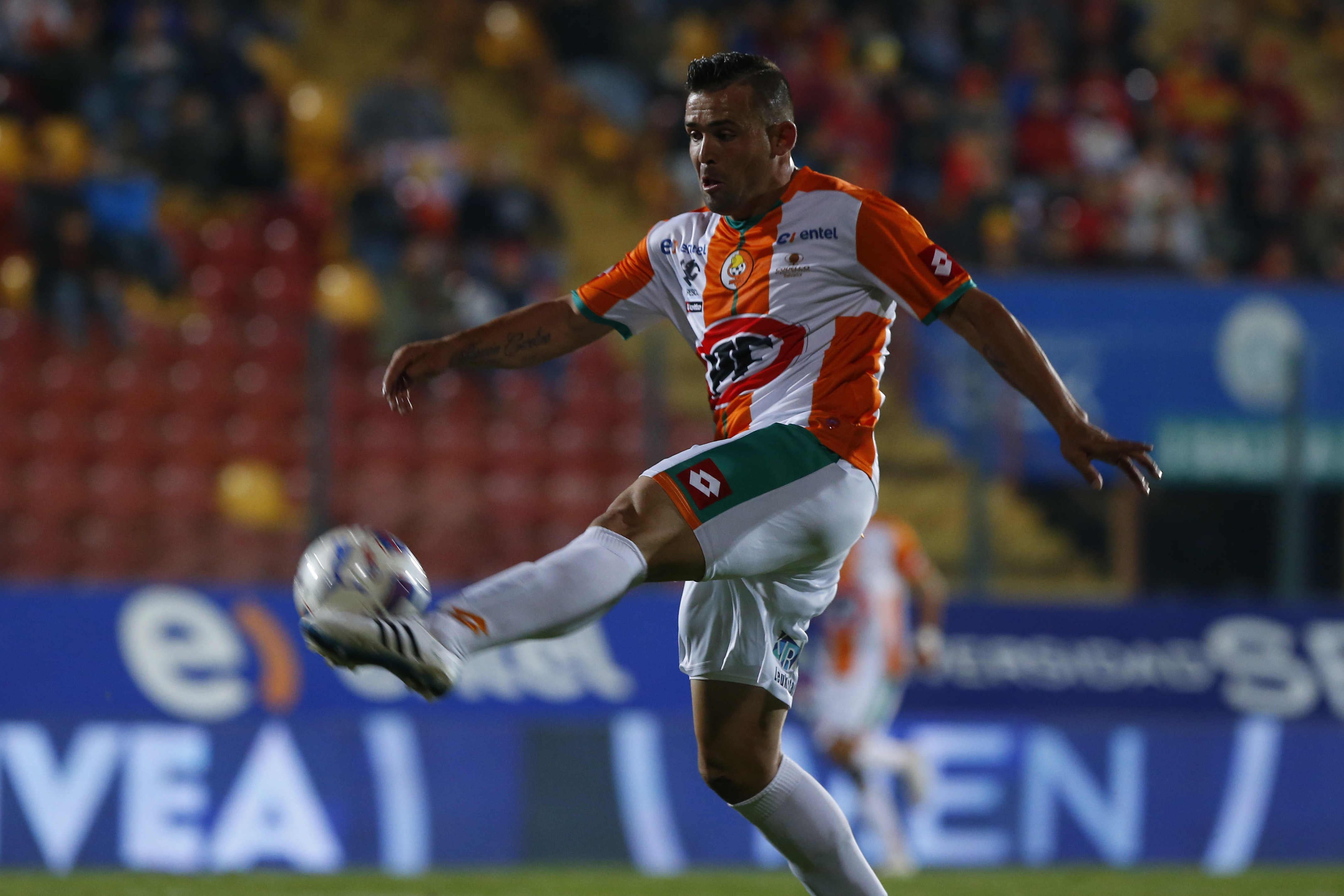 Matías Donoso sigue esperando por su reestreno con Cobresal. Foto: Agencia Uno