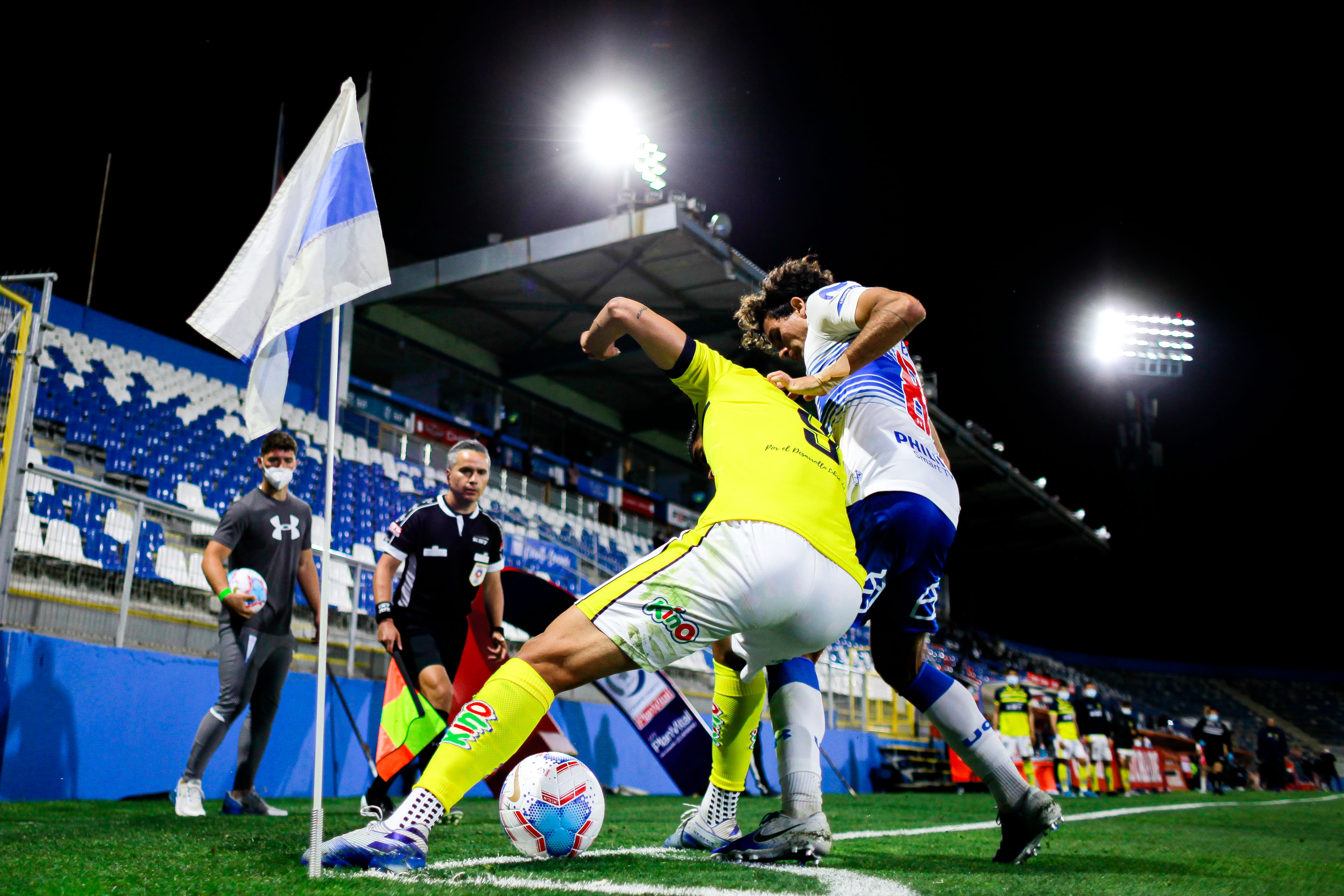 La Primera División y la Primera B podrán seguir jugándose pese a nuevas restricciones. Foto: Agencia Uno