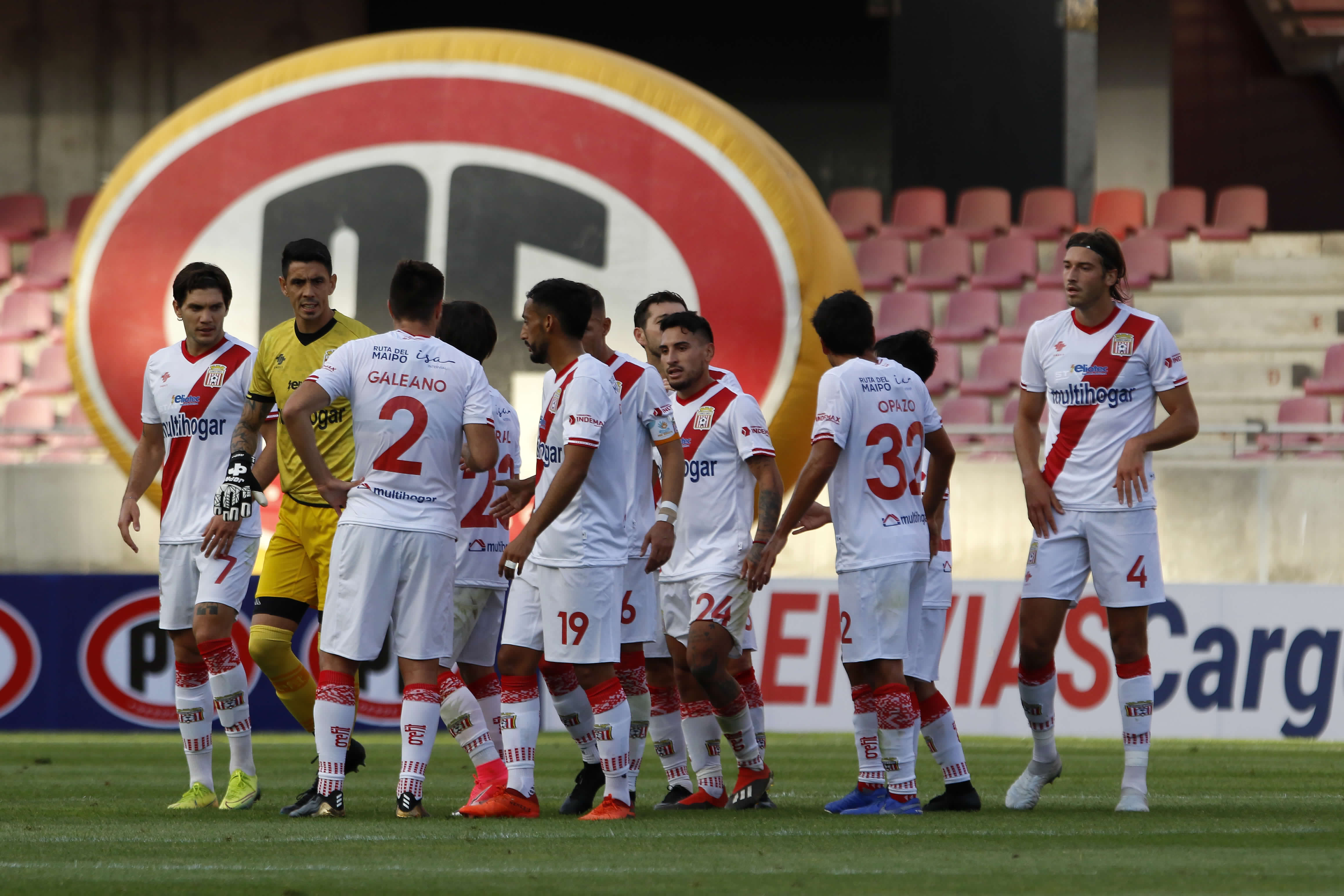 Curicó Unido se presentó sólo con 11 jugadores (Foto: Agencia Uno)