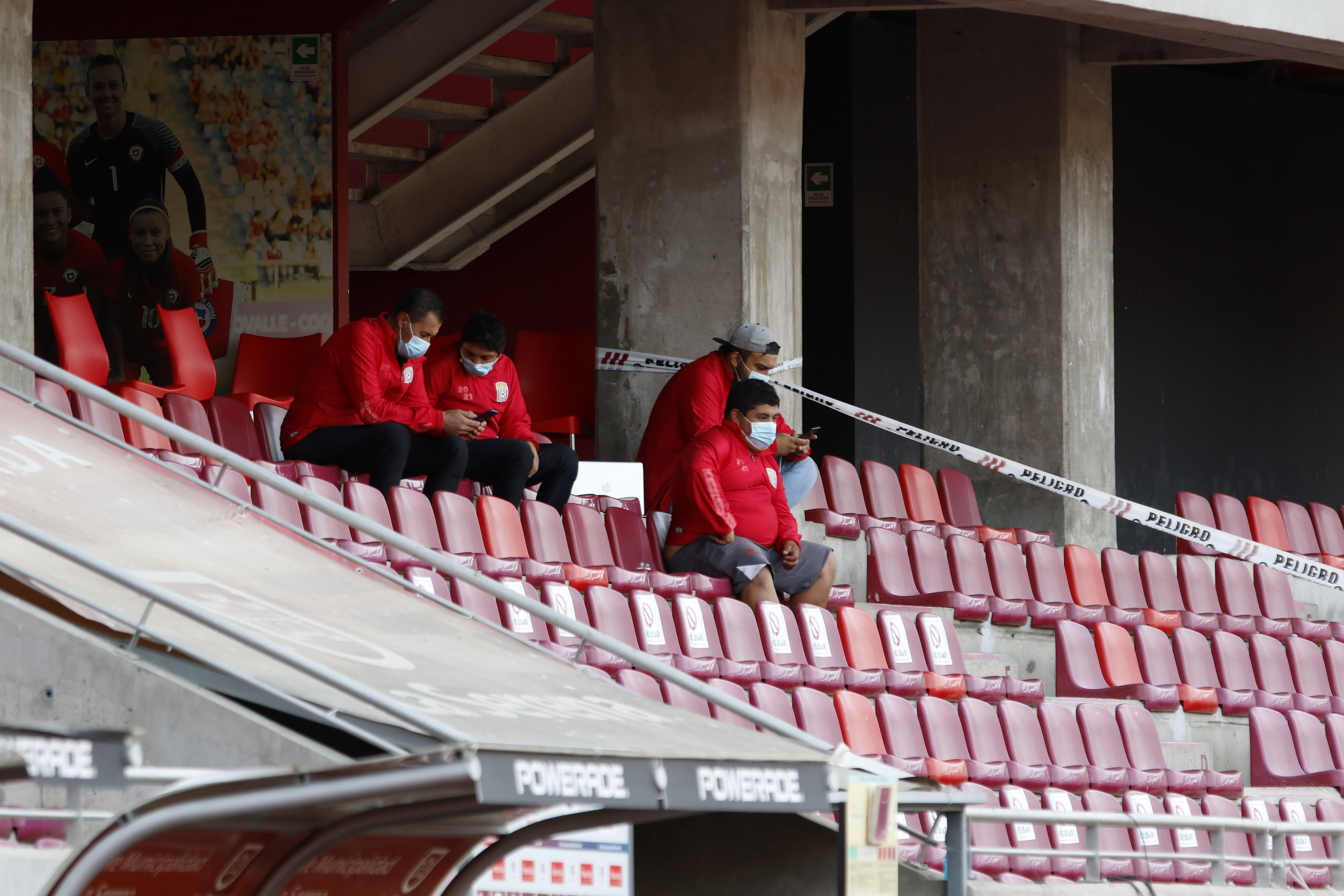 Curicó Unido enfrentó a Deportes La Serena sin suplentes para no arriesgar sanciones. Foto: Agencia Uno