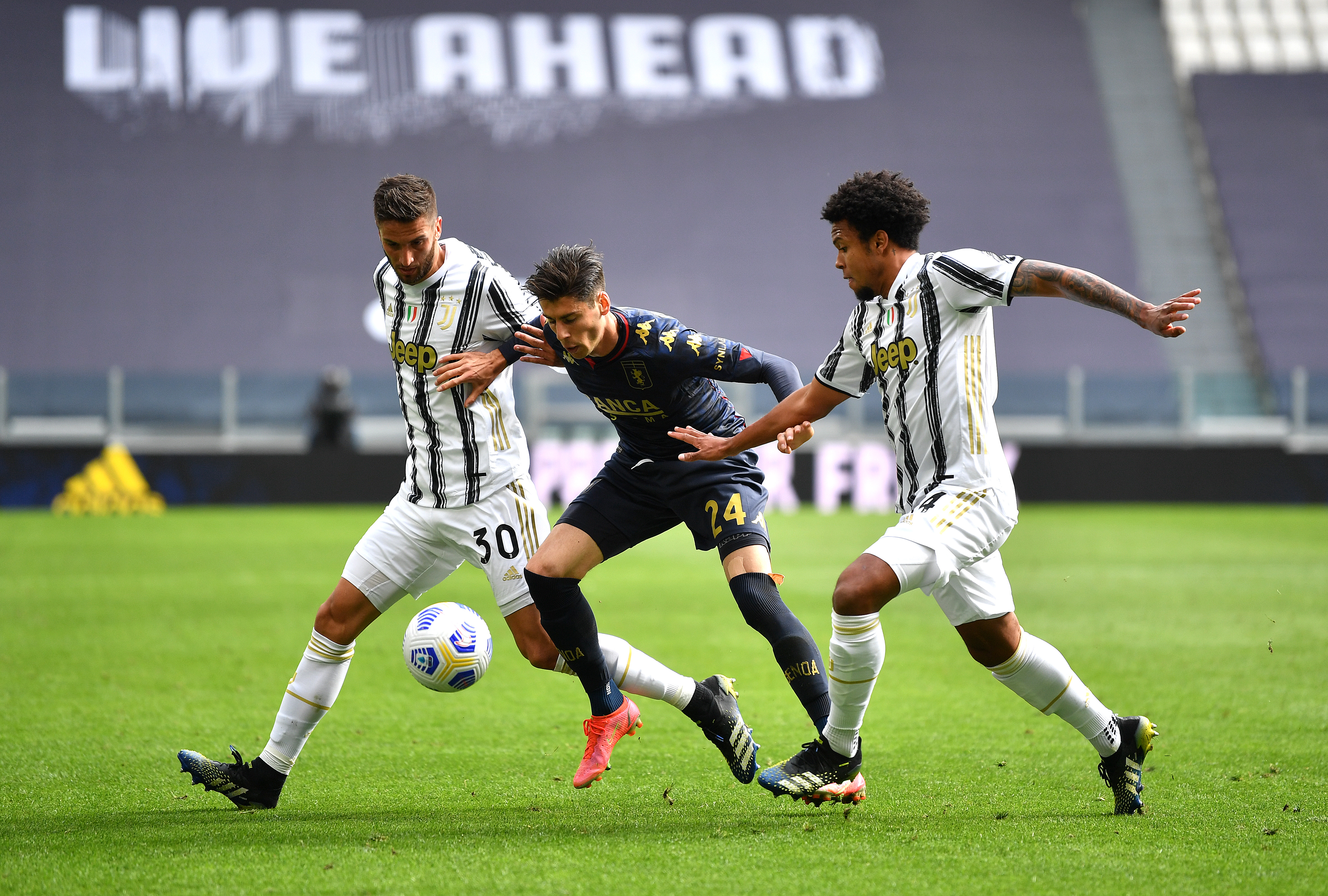 Juventus goleó al Genoa y sigue a la caza del Inter. Foto: Getty Images