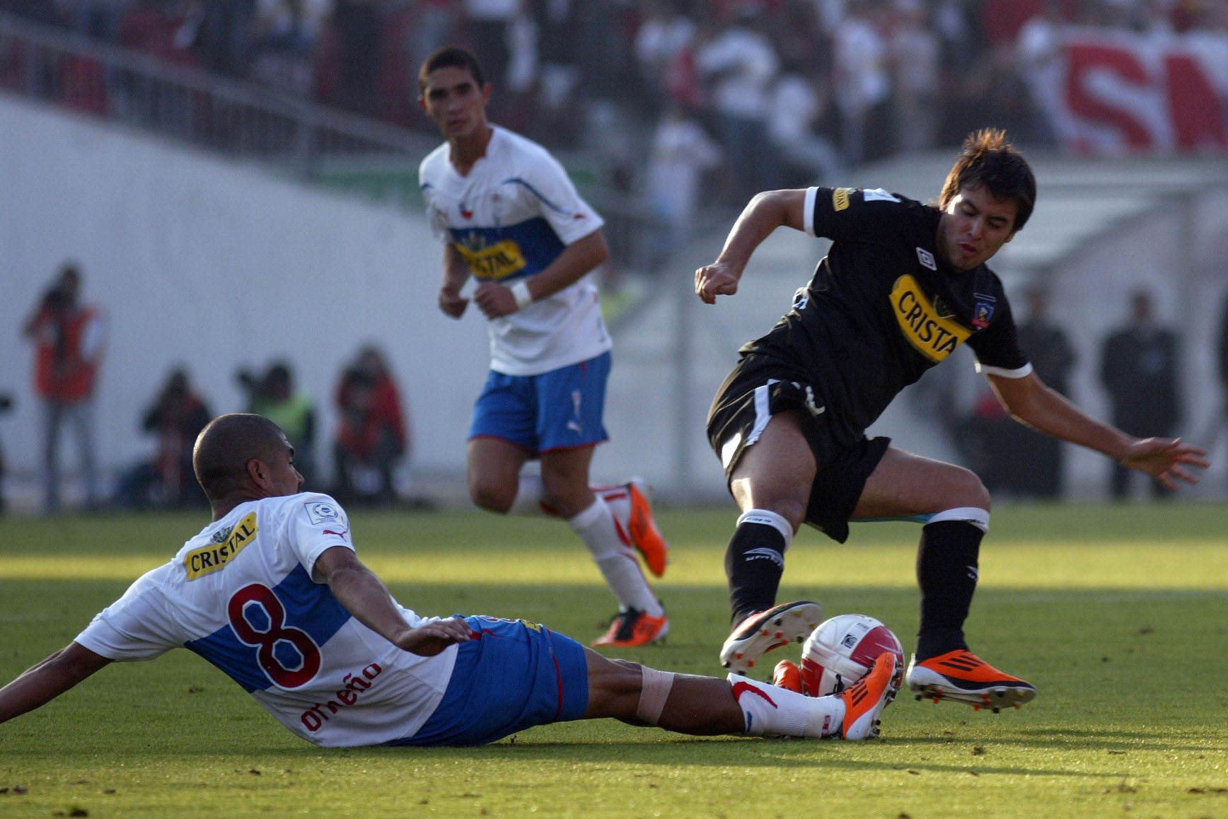 Cristóbal Jorquera en Colo Colo en un clásico contra Universidad Católica.