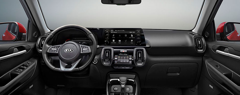 Kia Sonet proporciona gran espacio interior para todos los ocupantes y ofrece una nueva y cómoda conectividad para mantenerte relajado, informado y entretenido.