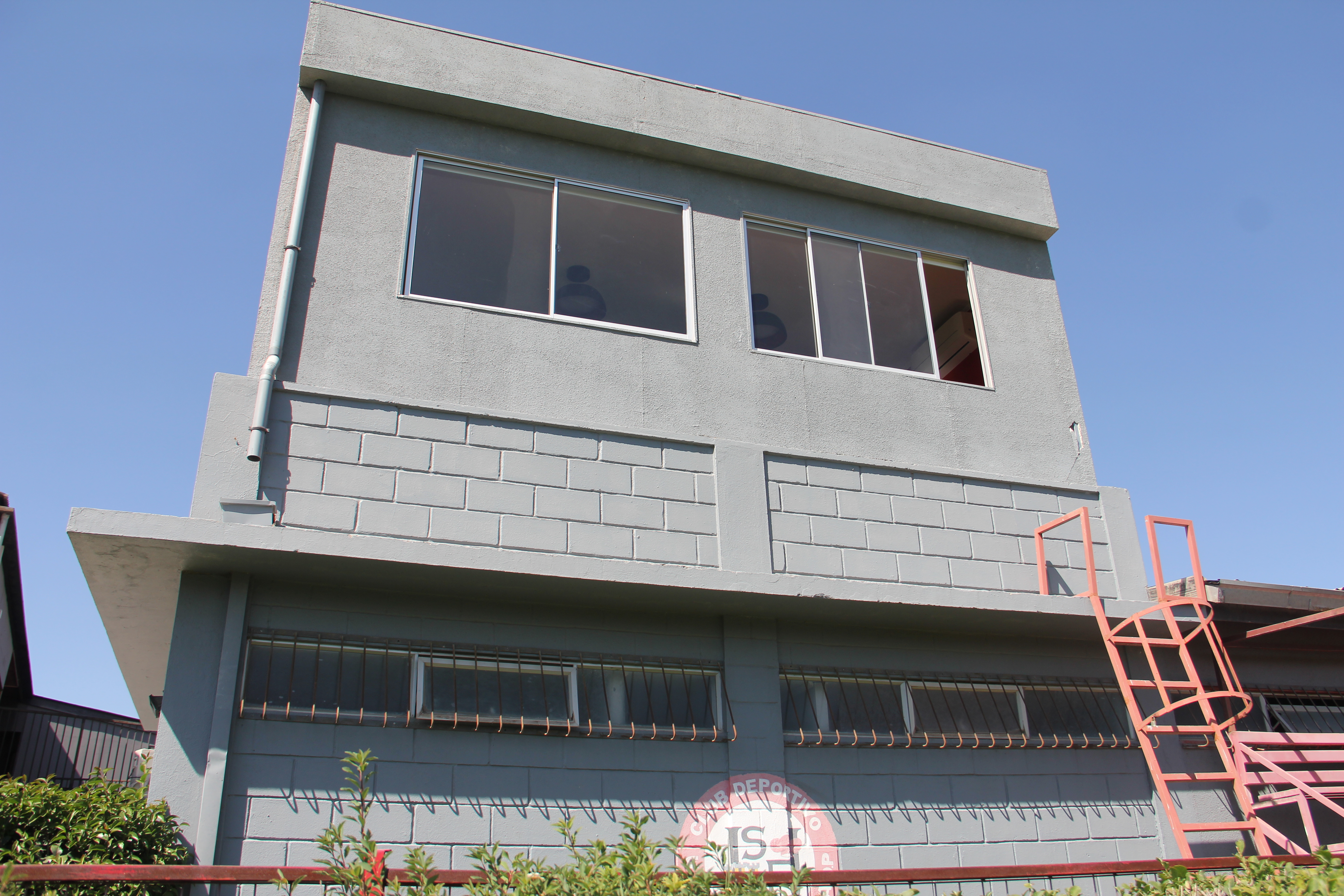 Todas las instalaciones son nuevas y modernas.