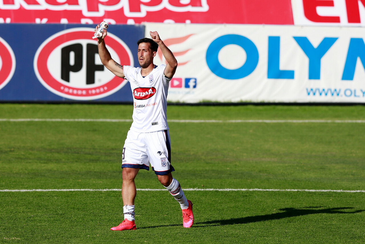 Los dirigidos por John Armijo vienen de derrotar a Unión Española en Santa Laura. Foto: Agencia UNO.