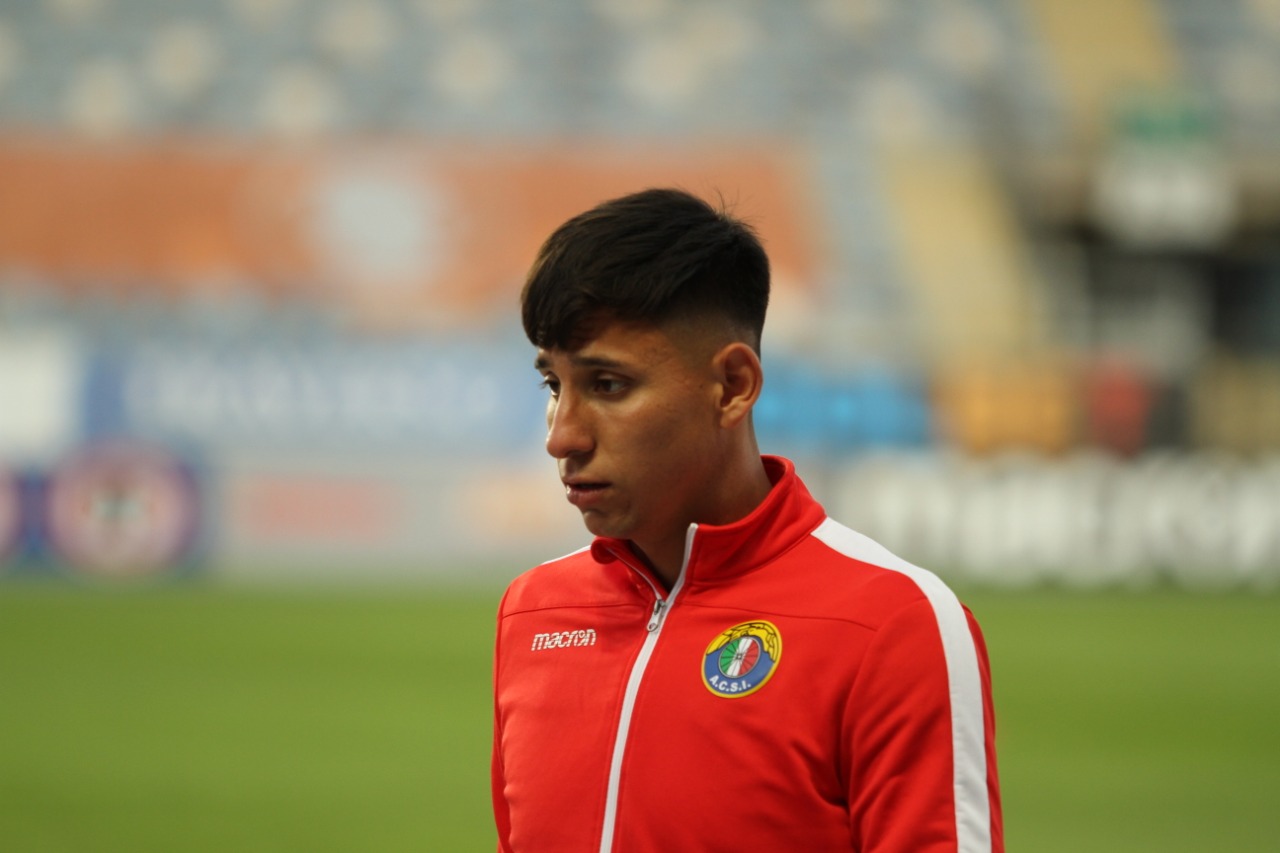 Óliver Rojas, lateral derecho, actualmente cumple la regla de juvenil. En 2020 debutó con el Primer Equipo de Audax. FOTO: AUDAX ITALIANO