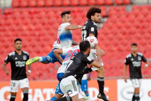 Los extranjeros prometen ser protagonistas esta temporada en el fútbol chileno. Foto: Agencia Uno