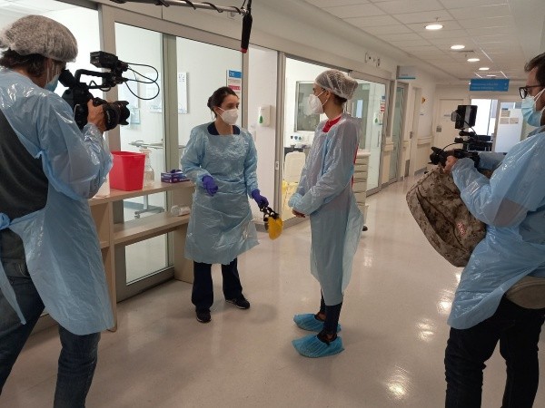 María Luisa Godoy acudió a distintos centros asistenciales para crear el programa Héroes de Hoy.