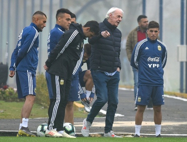 César Luis Menotti junto a la actual selección argentina (Getty Images)