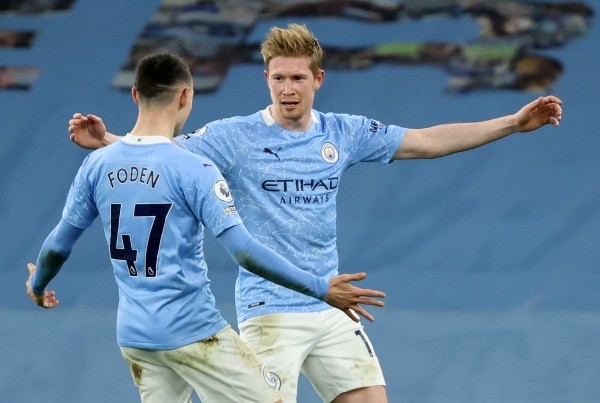 El belga estará junto a sus compañeros en el cruce ante PSG por Champions.