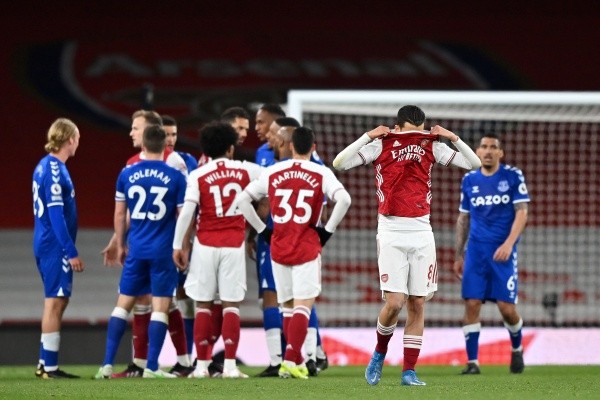 Este fin de semana los Gunners cayeron como locales ante el Everton en un duelo que hundió aún más a los londinenses. (Foto: Getty)