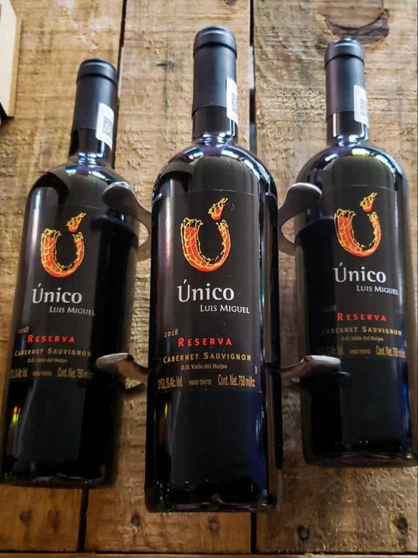 Luis Miguel, la serie: Este es el vino &quot;Único, Luis Miguel&quot;.(1)