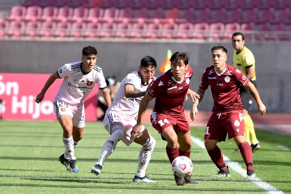 Matías Fernández le anotó un gol a Everton para volver a celebrar en canchas chilenas. Foto: Agencia Uno.
