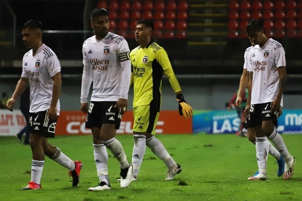 Un Colo Colo lleno de juveniles sucumbió ante Ñublense por 5-1. Foto: Agencia Uno.