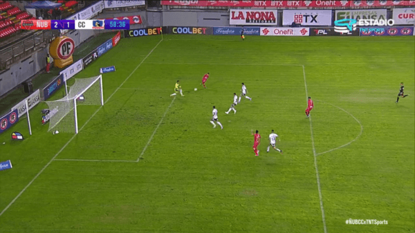 Mathías Pinto anotó el 2-1 para Ñublense. Foto: TyC
