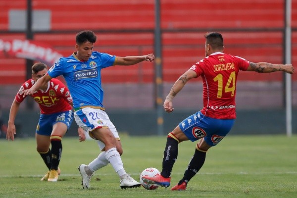 Unión Española logró un punto ante Audax Italiano que le da respiro al cuerpo técnico de Jorge Pellicer. Foto: Agencia Uno.