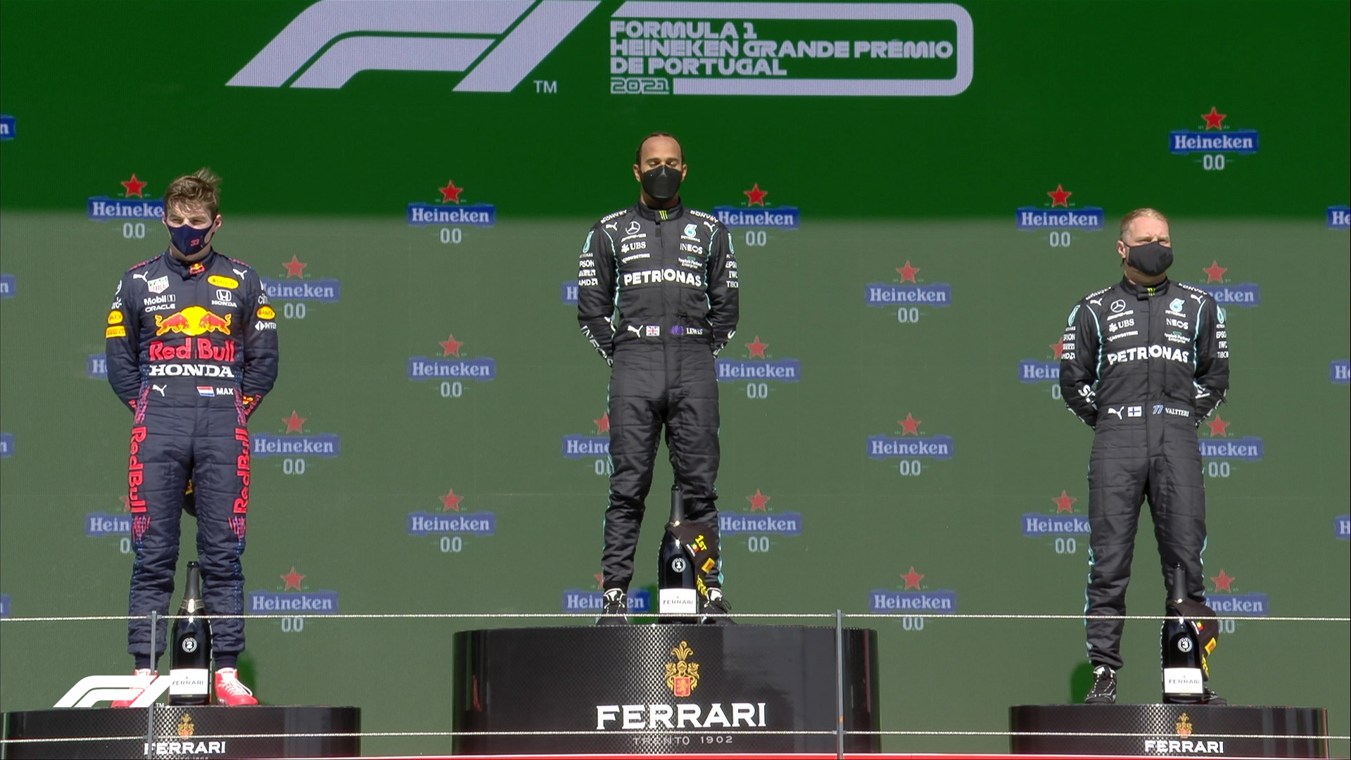 El podio de Portimao, con Hamilton, Verstappen y Bottas. (FOTO: F1)