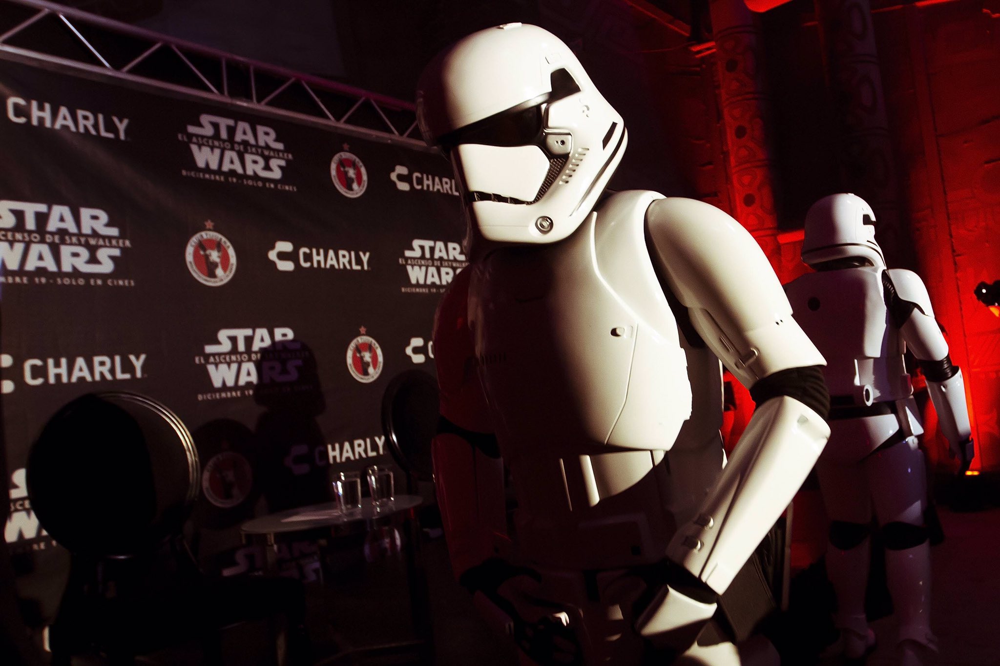 El estadio de los Xolos también se llenó de decoración de la Guerra de las Galaxias.