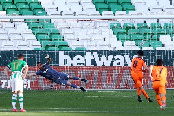 Claudio Bravo Claudio Bravo