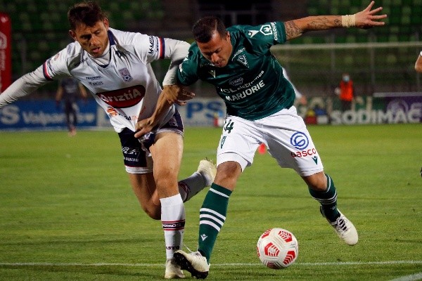 Wanderers sufrió una fea caída como local ante Melipilla, pero Ronald Fuentes confía en poder mejorar. Foto: Agencia Uno.