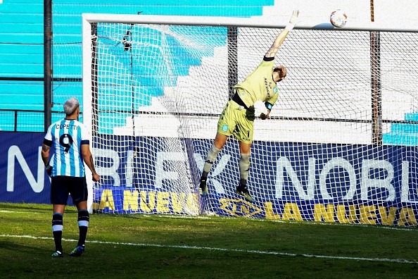 Gabriel Arias, protagonista del Racing-San Lorenzo. (Foto: Getty Images)