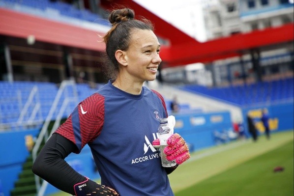 Christiane Endler lista para pelear la recta final en Francia con el PSG. (Foto: Paris Saint-Germain)
