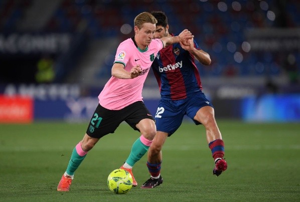 Levante y Barcelona se enfrentan por la fecha 36 de La Liga.