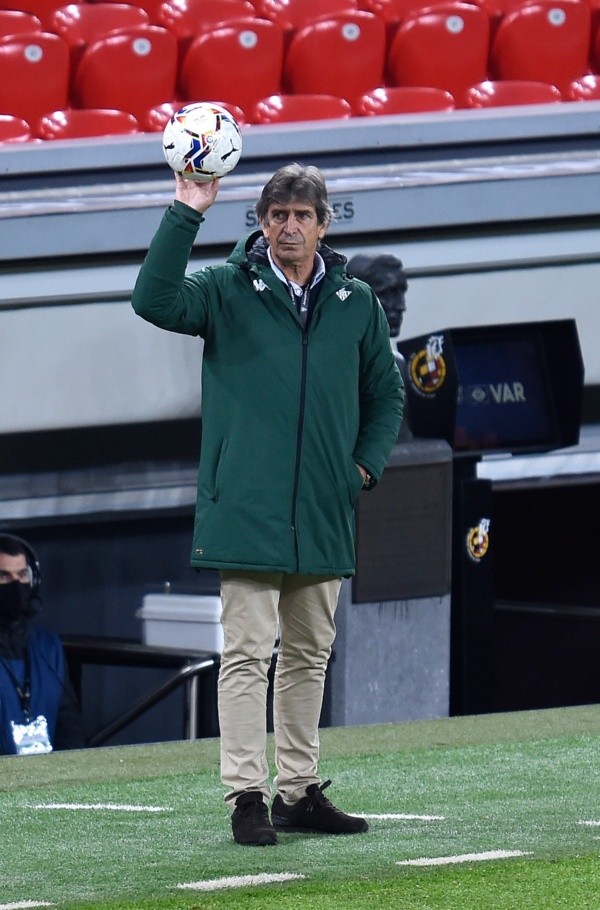 Pellegrini se ha llenado de elogios esta temporada: Está ad portas de clasificar a una copa internacional con el Real Betis. (Foto: Getty)