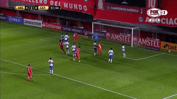 Dituro tapó la primera llegada(FOTO: FOX Sports)