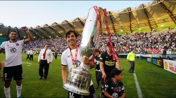 El 2020 regresó a Colo Colo tras pasos por Necaxa y Junior. A pesar de que tuvo que luchar por no descender, se fue con el gusto de haber levantado una nueva copa con el Cacique, al haber participado en la Copa Chile. Foto: Guille Salazar.