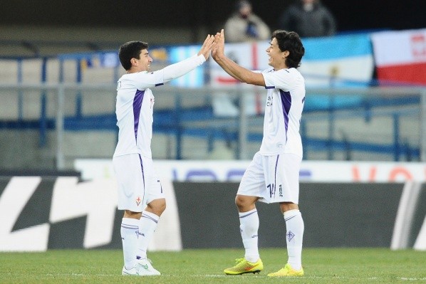 El gran desempeño en Portugal le valió un traspaso a la Fiorentina, donde jugando con su amigo David Pizarro logró un nivel muy alto en el Calcio. Foto: Getty.