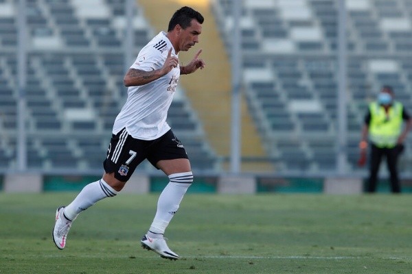 Paredes alcanzó el récord de goles en Primera jugando por Colo Colo (Agencia Uno)