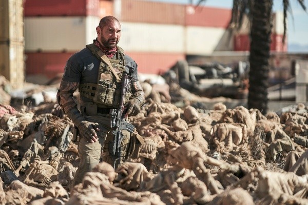 Dave Bautista en el set de    El Ejército de los Muertos.