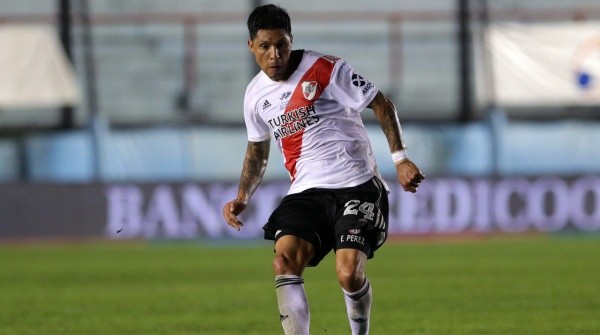 Enzo Pérez se pondrá los guantes para ser el arquero de River Plate esta noche en Copa Libertadores.