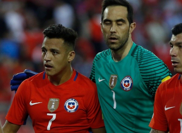 Claudio Bravo recuperó la jineta de capitán en la Roja con el arribo de Lasarte, como en los mejores tiempos de la generación dorada de la selección chilena.