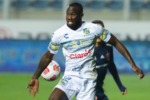 Cecilio Waterman marcó el único gol del U. de Chile versus Everton.