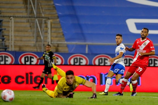 Diego Buonanotte le anotó un gol a Curicó este año. Podría partir a Alianza Lima según él mismo indicó.