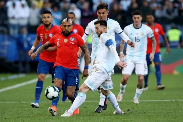 Messi vuelve a enfrentar a Chile en un partido que promete. Foto: Getty Images