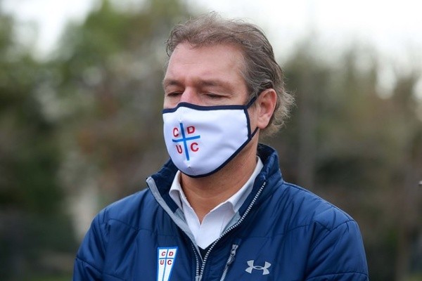 El Tati Buljubasich comentó que la UC tiene la ilusión de seguir avanzando en Copa Libertadores. Foto: Agencia Uno.